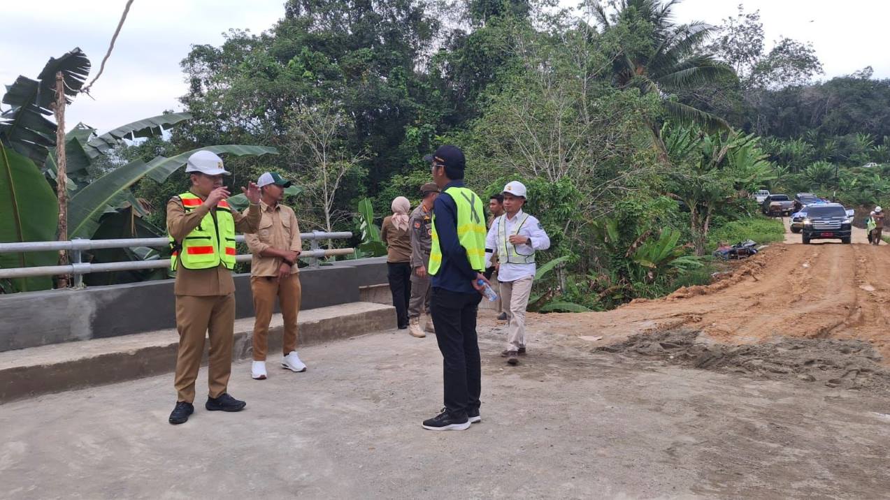 Dibangun dengan Anggaran Rp8 Miliar, Jembatan Seburung Long Kali Kini Sudah Bisa Dilalui