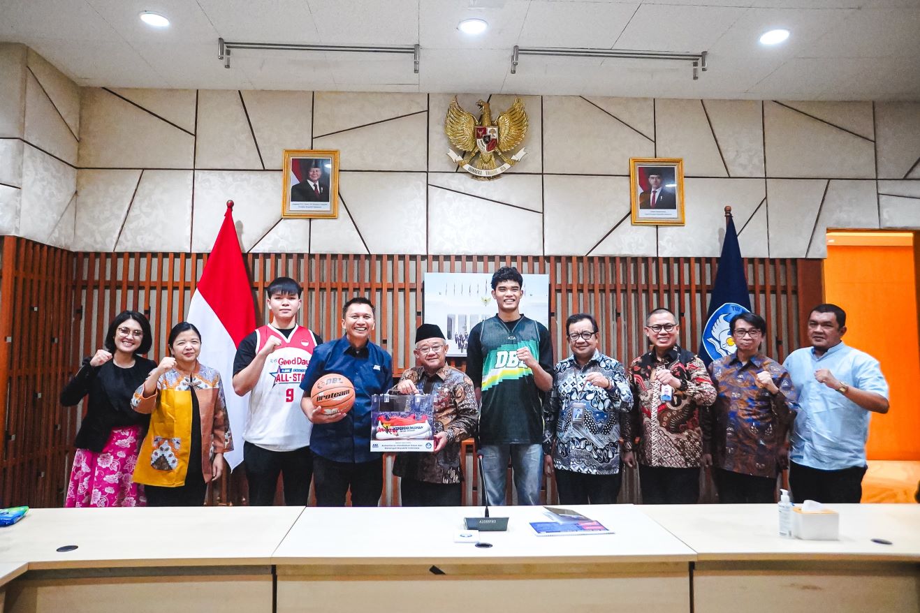 Kemendikdasmen Kolaborasikan Sejumlah Program dengan DBL Indonesia, Salah Satunya Super Teacher