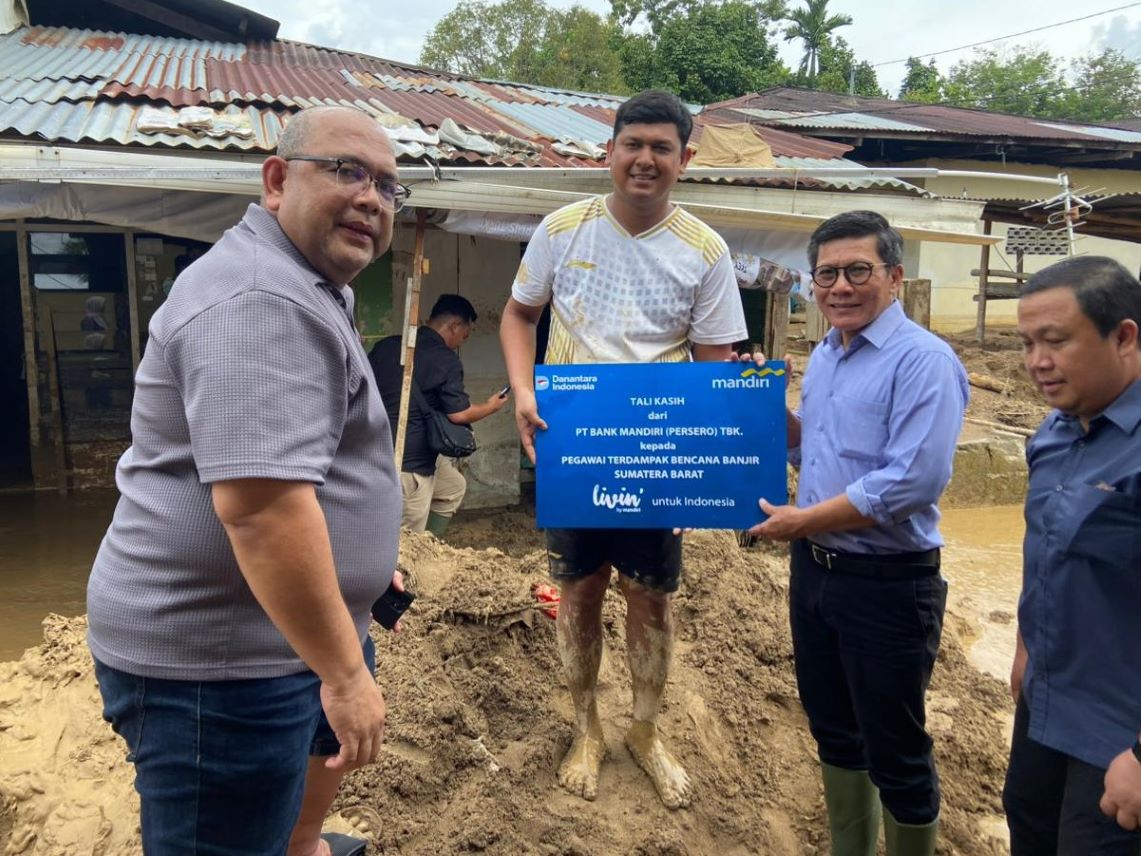 Bank Mandiri Percepat Penyaluran 67.000 Bantuan Bencana untuk Warga Sumatera
