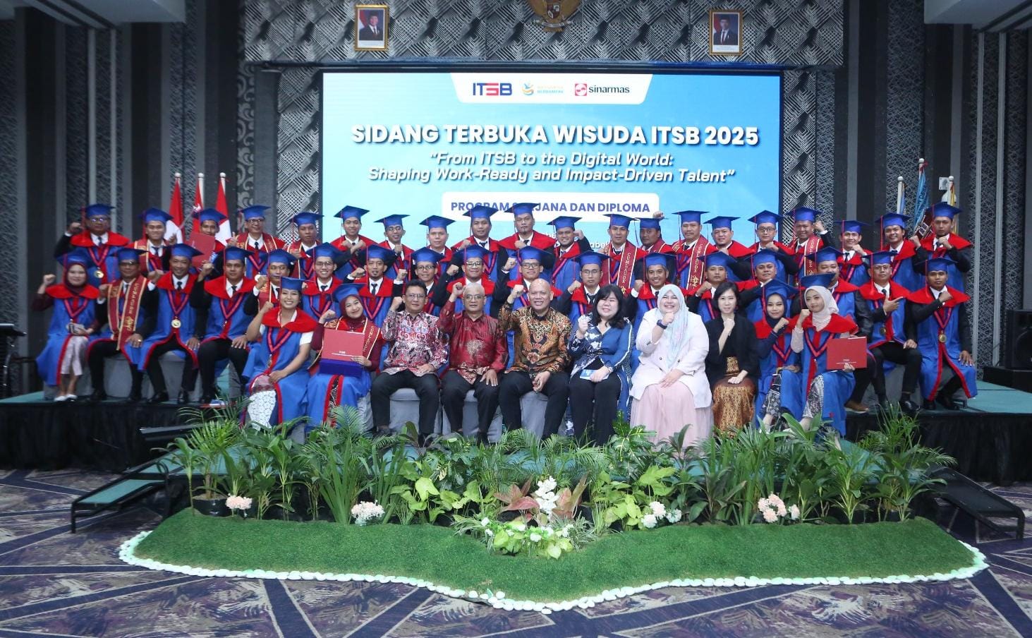 40 Mahasiswa Penerima Beasiswa PT Berau Coal Menyelesaikan Pendidikan di Institut Teknologi Sains Bandung