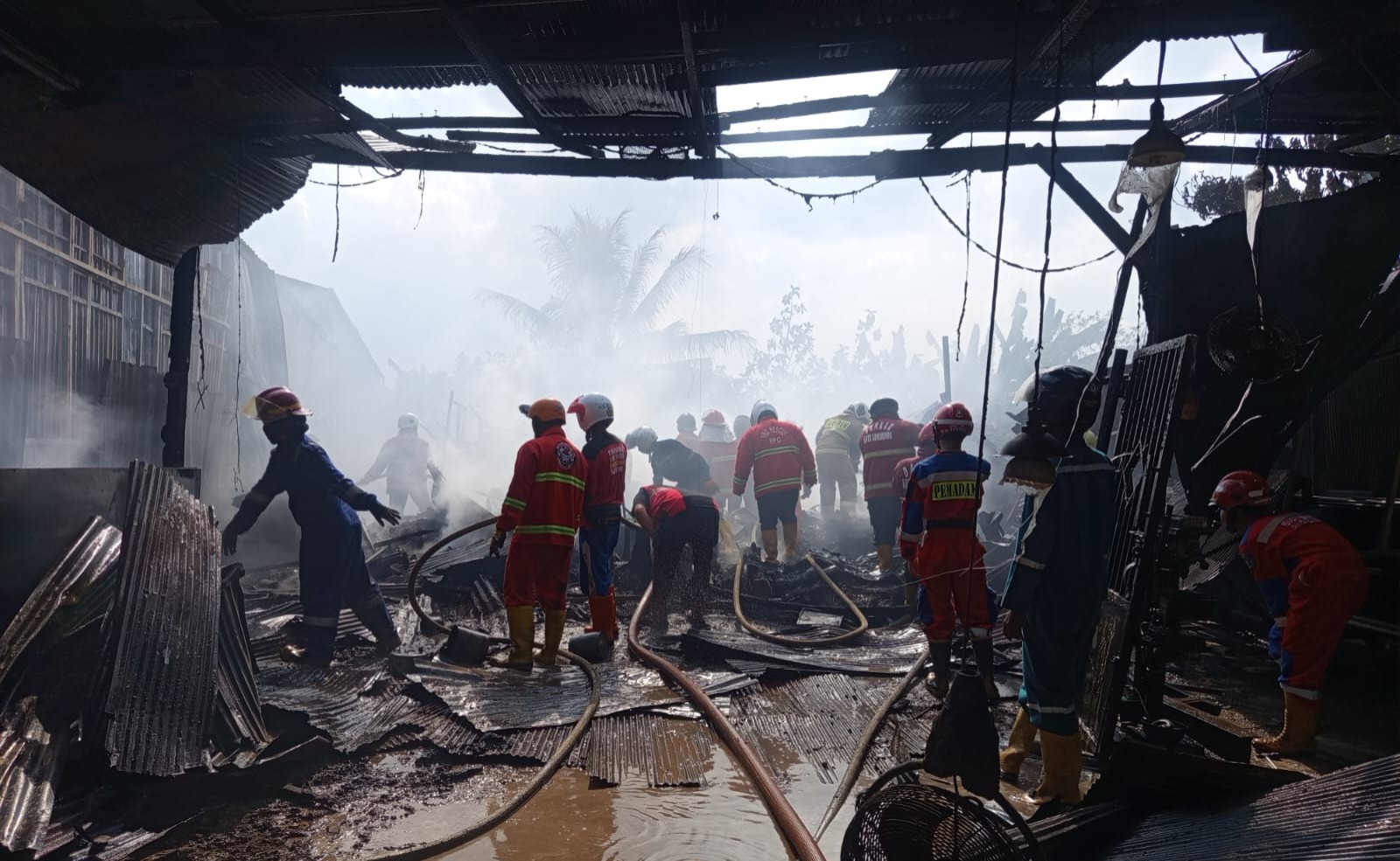 Bengkel Las di Sempaja Utara Terbakar, Satu Orang Alami Luka Bakar