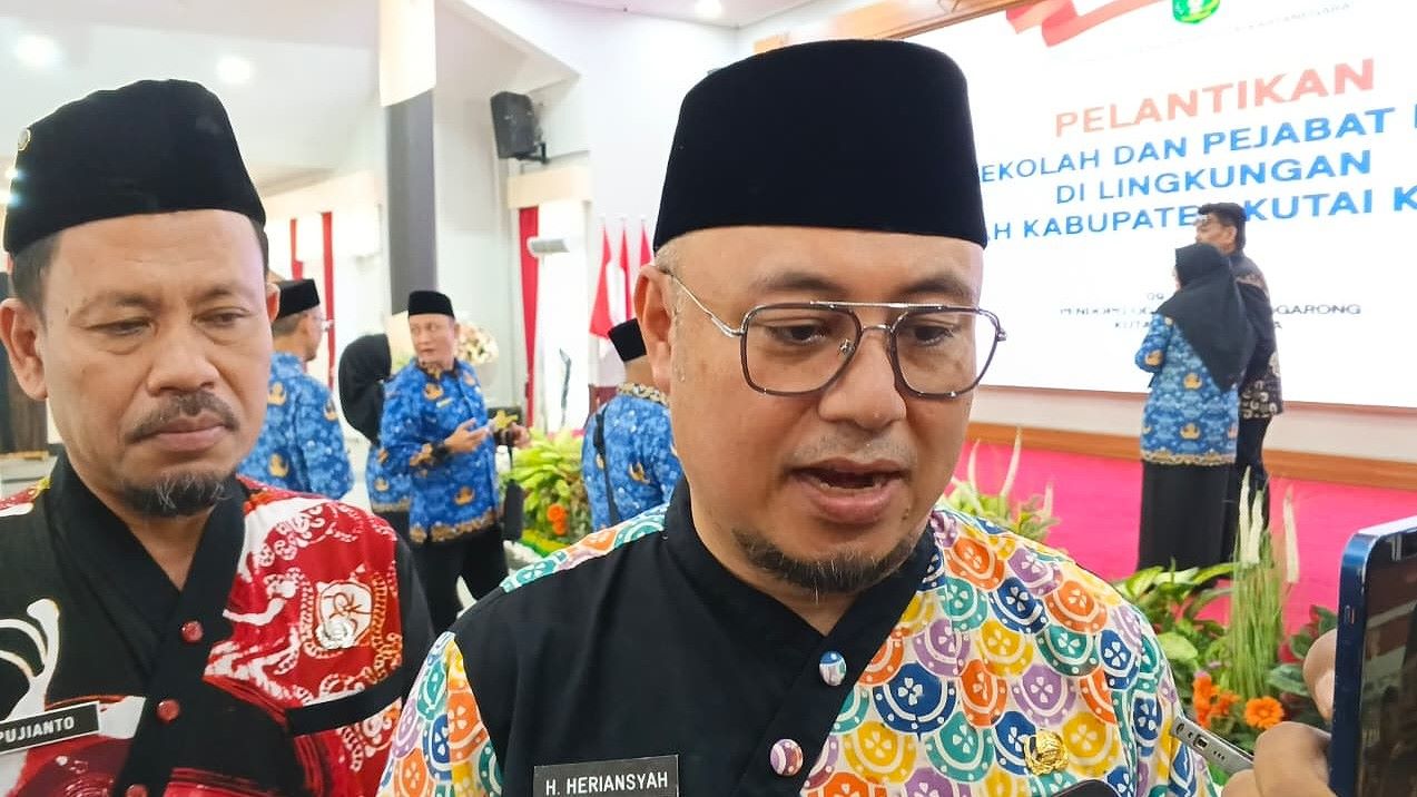 Disdikbud Kukar Lanjutkan Program Seragam Gratis, Distribusi Libatkan Koperasi Sekolah