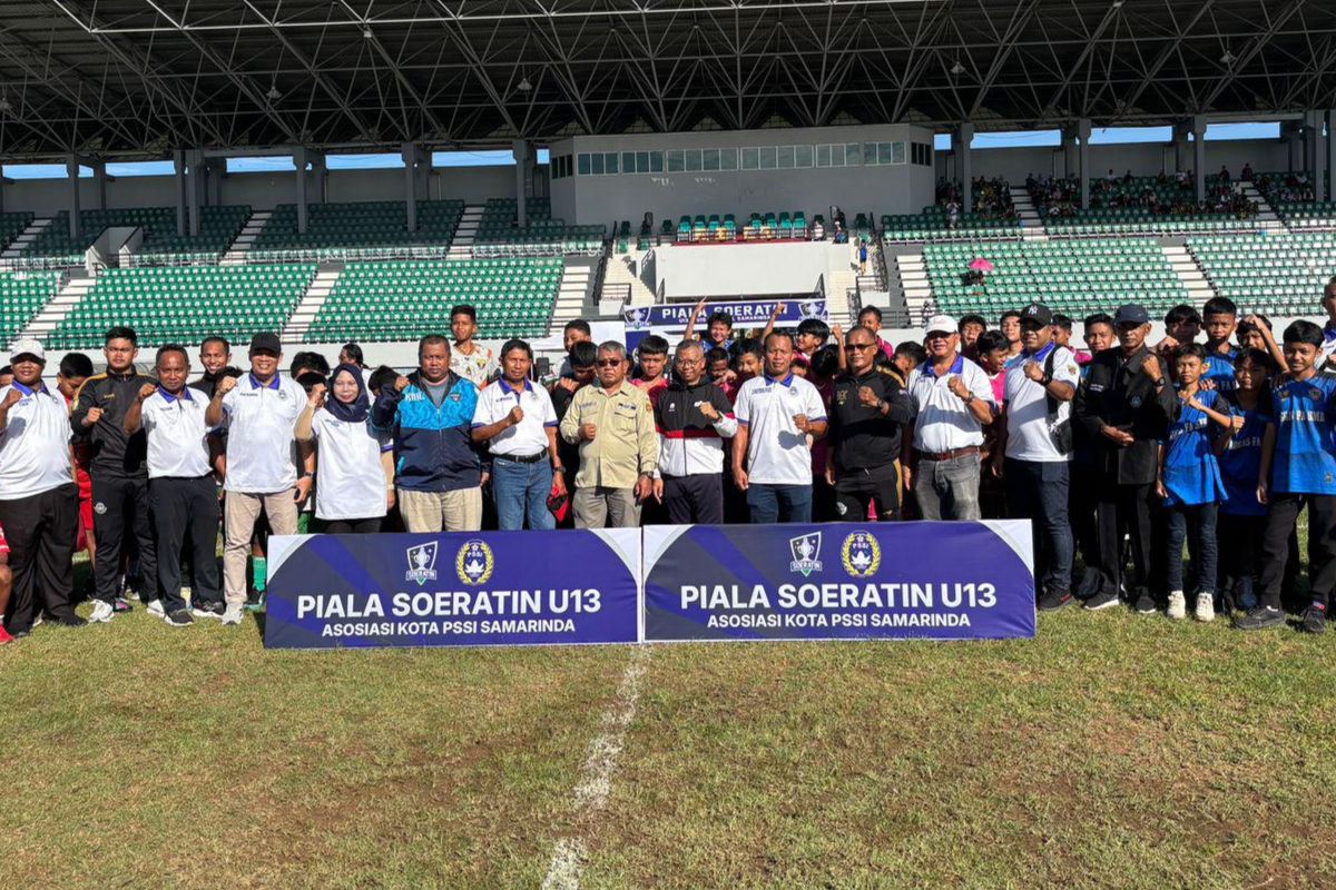 Piala Soeratin U-13 dan U-15 Samarinda Resmi Dibuka, Dispora Kaltim Tekankan Pembinaan Berjenjang