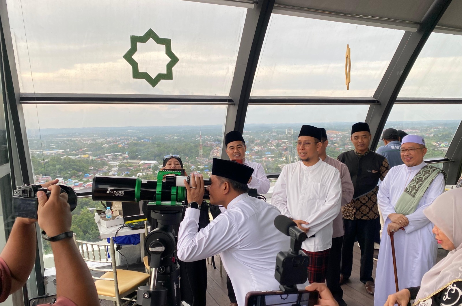 Tentukan Awal Ramadan 1446 H, Pengamatan Hilal di Balikpapan Terkendala Cuaca