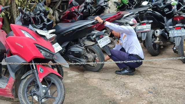 Melanggar Aturan, Dishub Gembosi 64 Motor Siswa SMAN 8 Samarinda