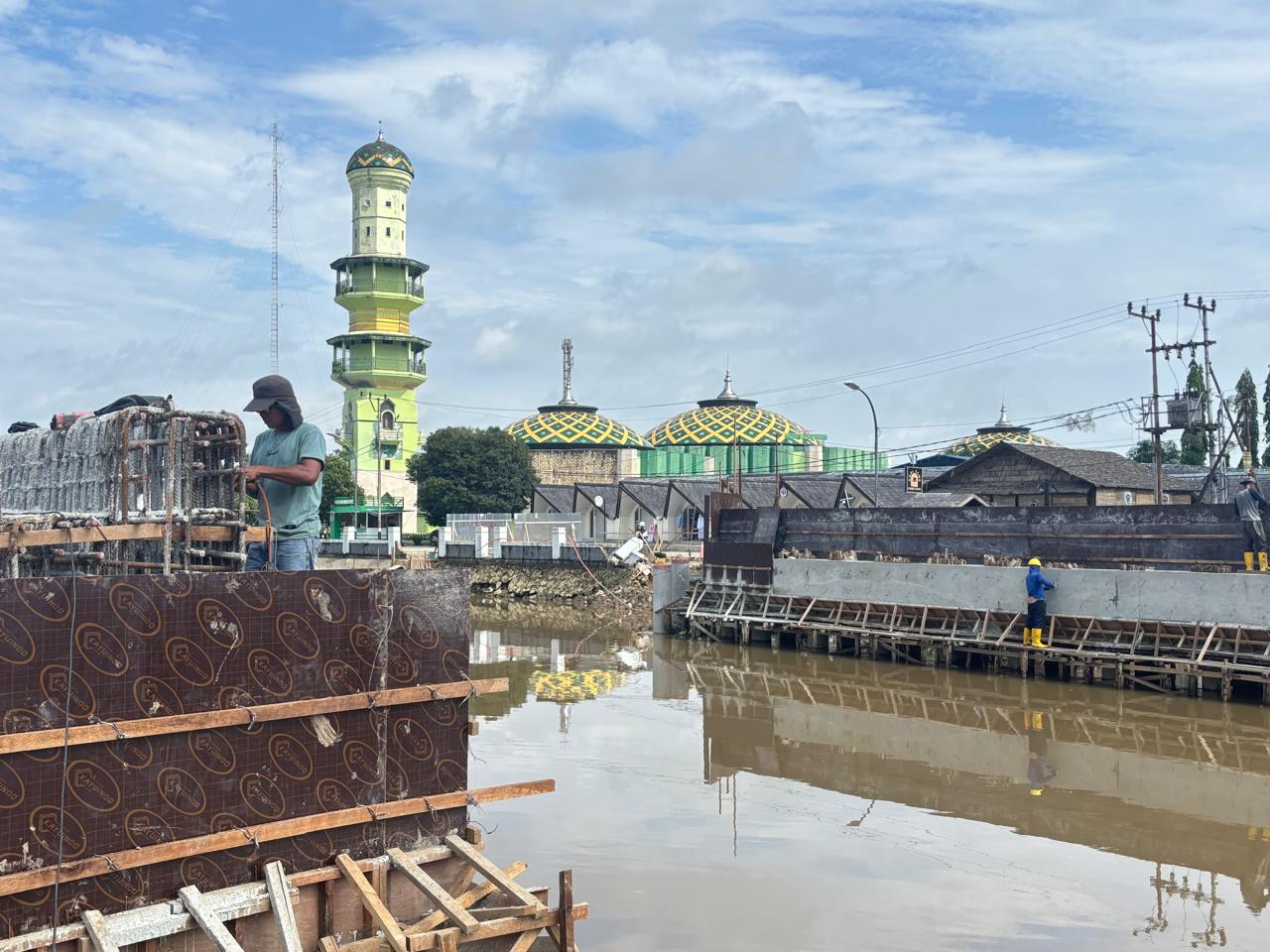 Jembatan Besi Baru di Tenggarong Ditarget Rampung Akhir Tahun