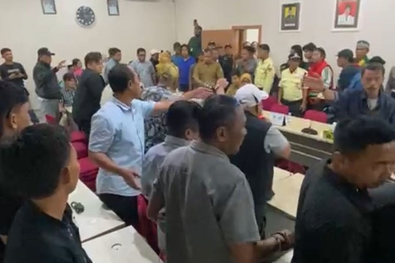 Mengadu ke DPRD, Gaji Buruh di Balikpapan Ini Nunggak 2 Bulan