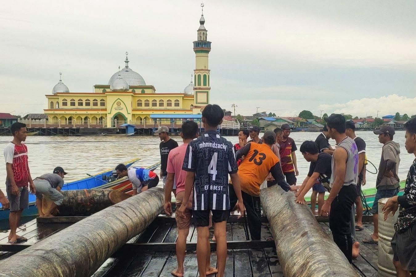 Tradisi Laduman di Desa Jantur Kukar, Penanda Waktu Berbuka Sejak 1950