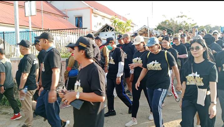 Jalan Sehat Bawaslu Mahulu Ramai, Peserta Kompak Pakai Baju “Tolak Politik Uang”