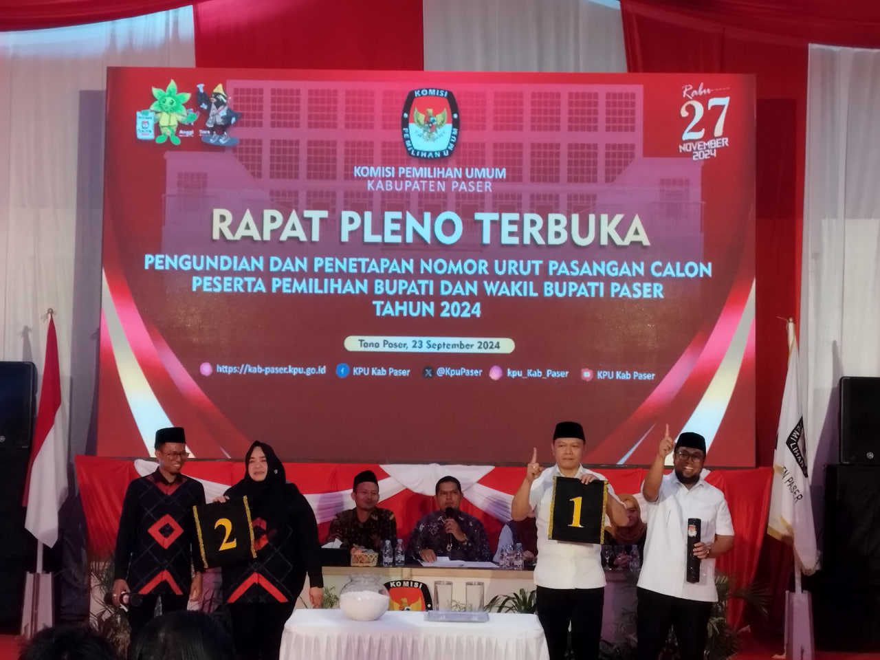 KPU Paser Lakukan Pengundian dan Penetapan Nomor Urut Paslon