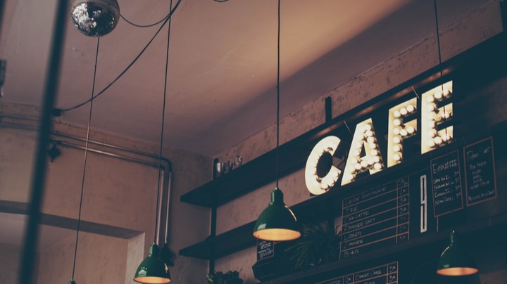 25 Bar di Kutai Barat Diduga Buka Tanpa Izin