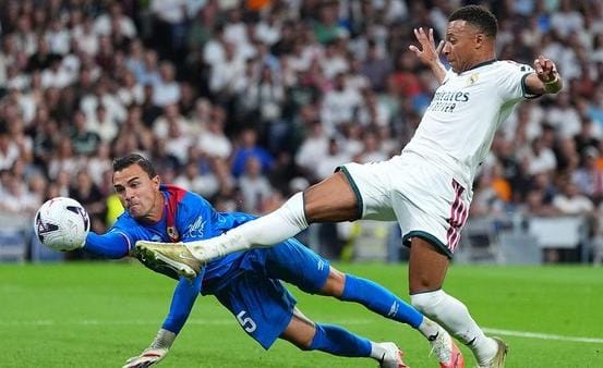 Debut Emil Audero di Rayo Berakhir Pahit, Real Madrid Menang 4-1 