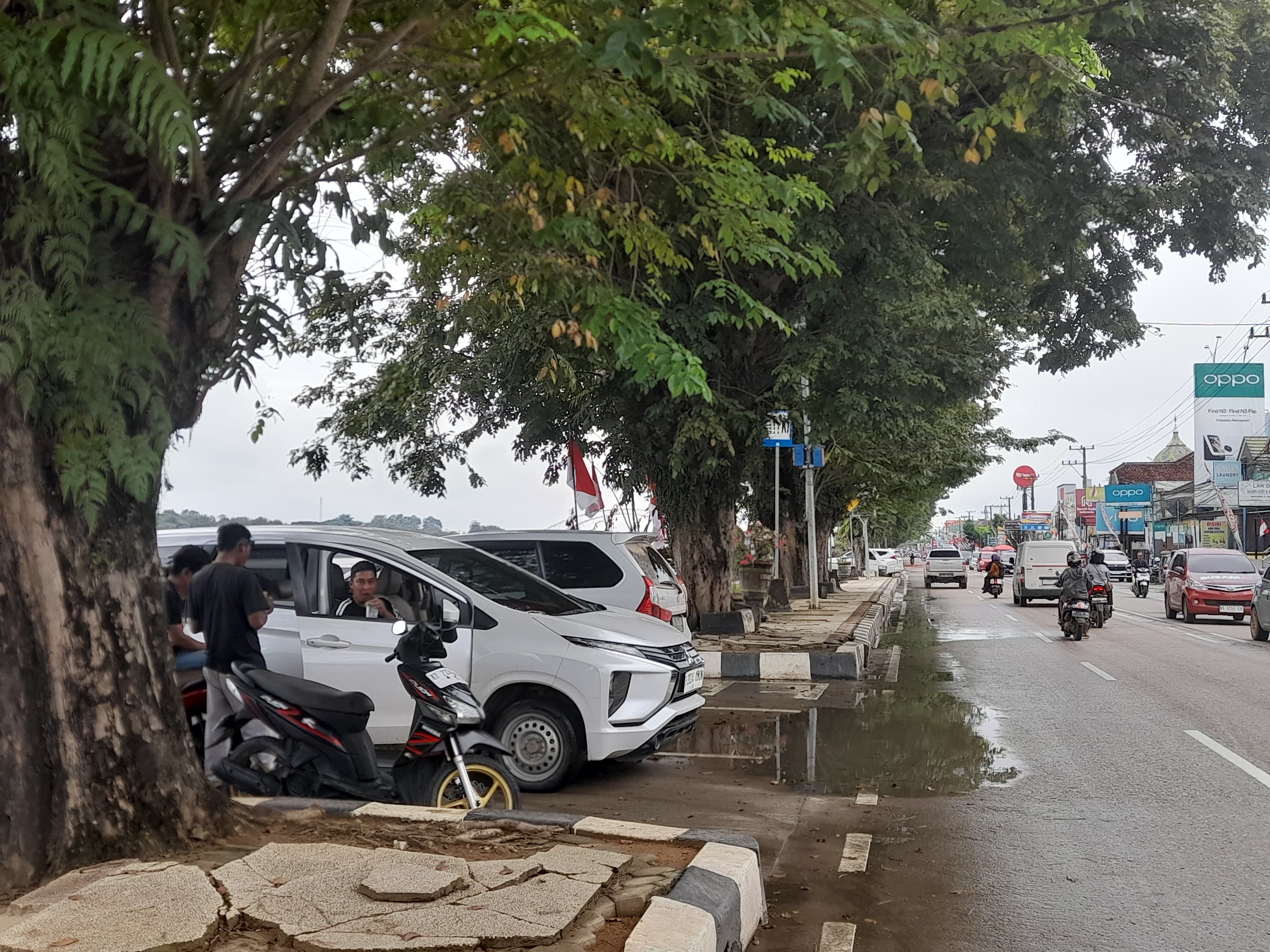 Sempat Ditarik Retribusi Parkir, Kawasan Turap Timbau Resmi Kembali Gratis