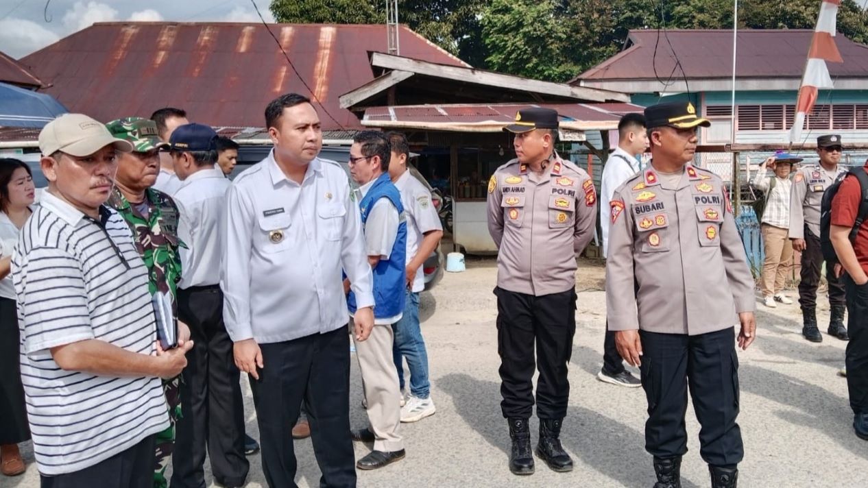 Bupati Kutai Barat Tinjau Lokasi Kebakaran Long Iram, Bantuan Rp15 Juta per-KK Siap Disalurkan