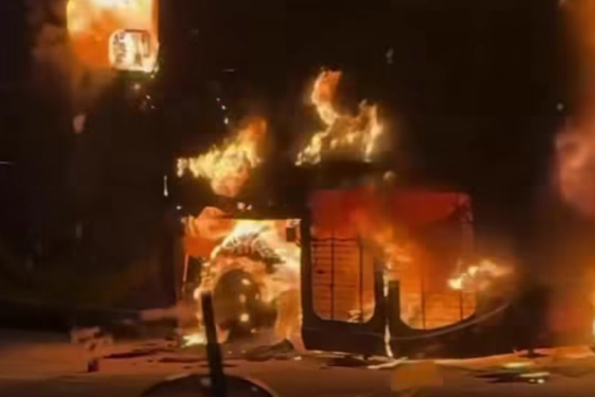 Bus Jamaah Umrah Indonesia Terbakar, Harta Benda Ludes