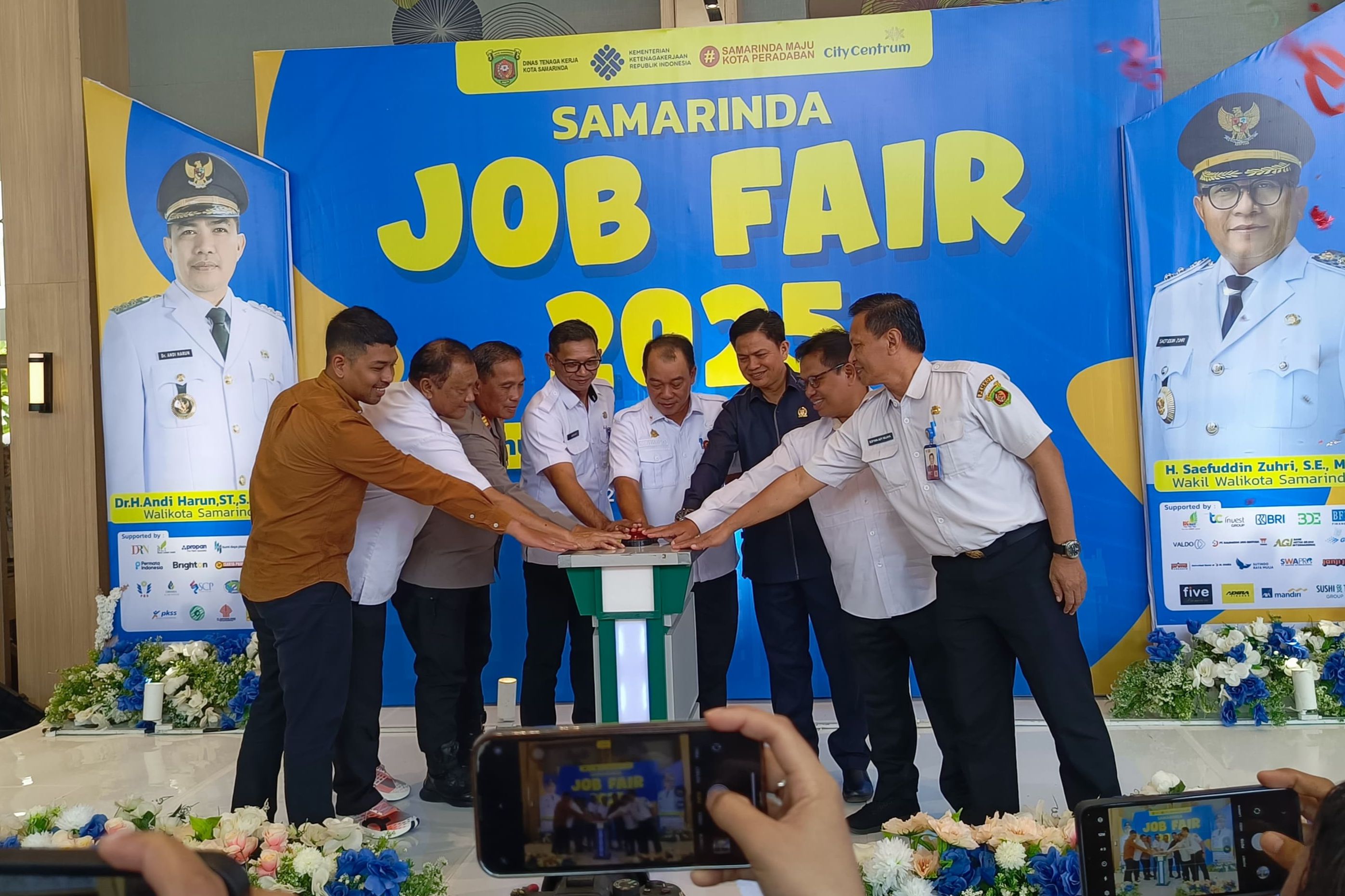 Job Fair Samarinda 2025 Resmi Dibuka, Jembatani Dunia Usaha dan Para Pencari Kerja.