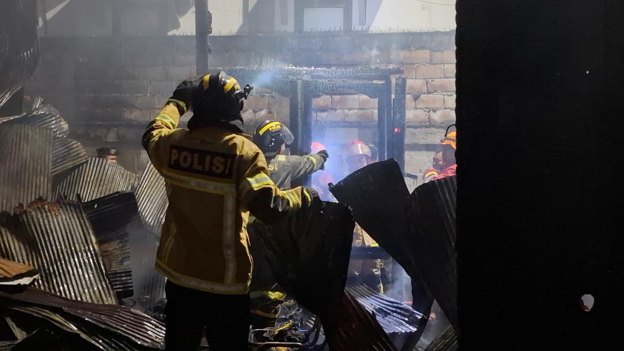 Siswi SD Tewas dalam Kebakaran Toko dan Bengkel di Kawasan Padat Penduduk Balikpapan Utara