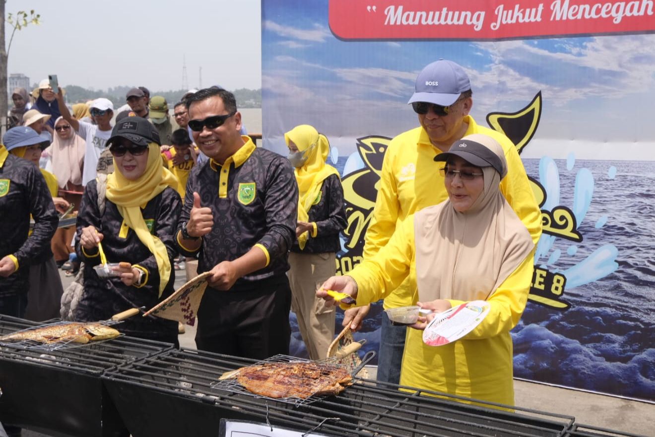 Bupati Sri Juniarsih Minta Pelaksanaan Irau Manutung Jukut Tahun Ini Dikemas Lebih Meriah
