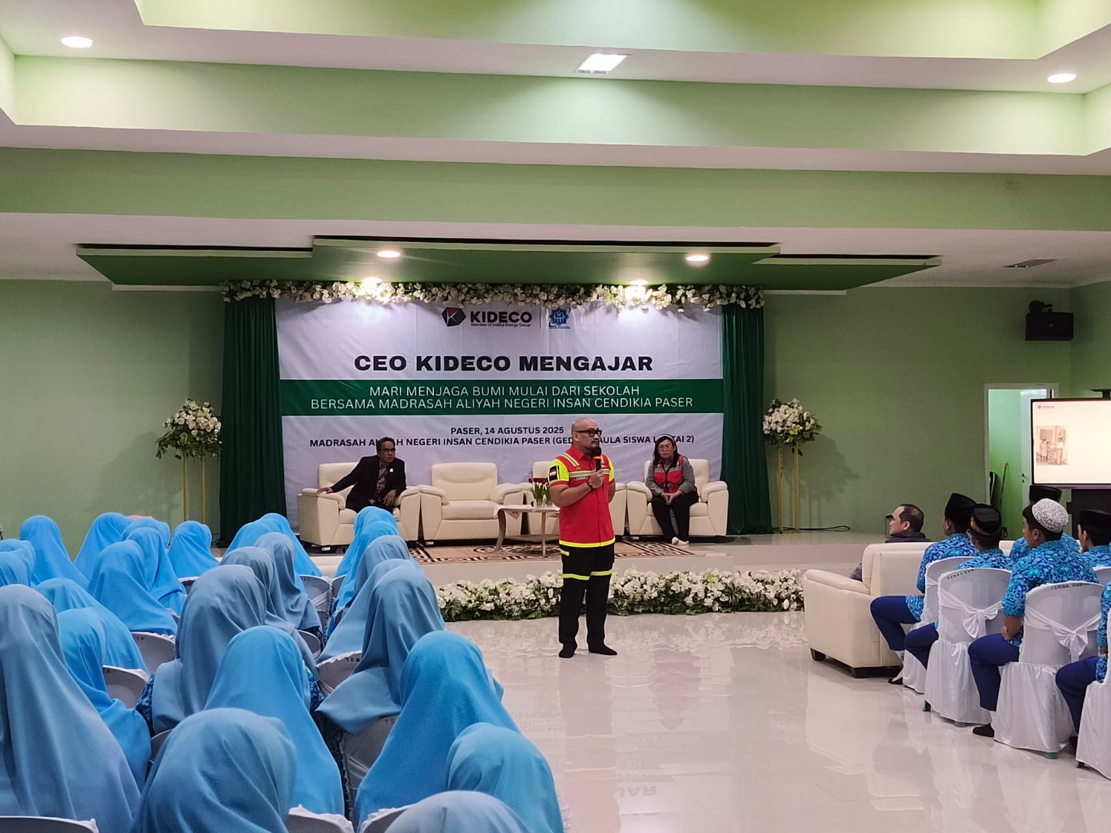 CEO Kideco Mengajar di MAN IC Paser, Presdir Sampaikan Prinsip ESG di Lingkungan Kerja