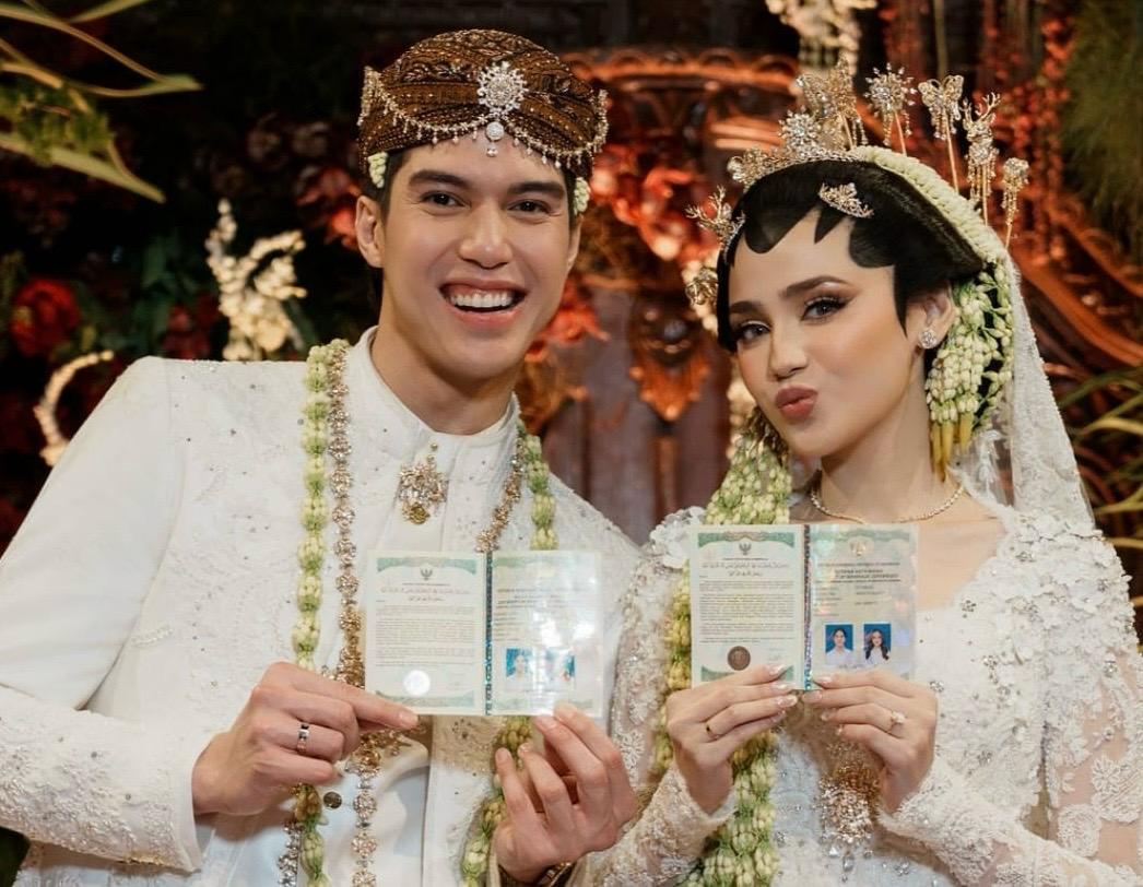 El Rumi Resmi Nikahi Syifa Hadju, Akad Nikah Pilih Nuansa Adat Jawa 