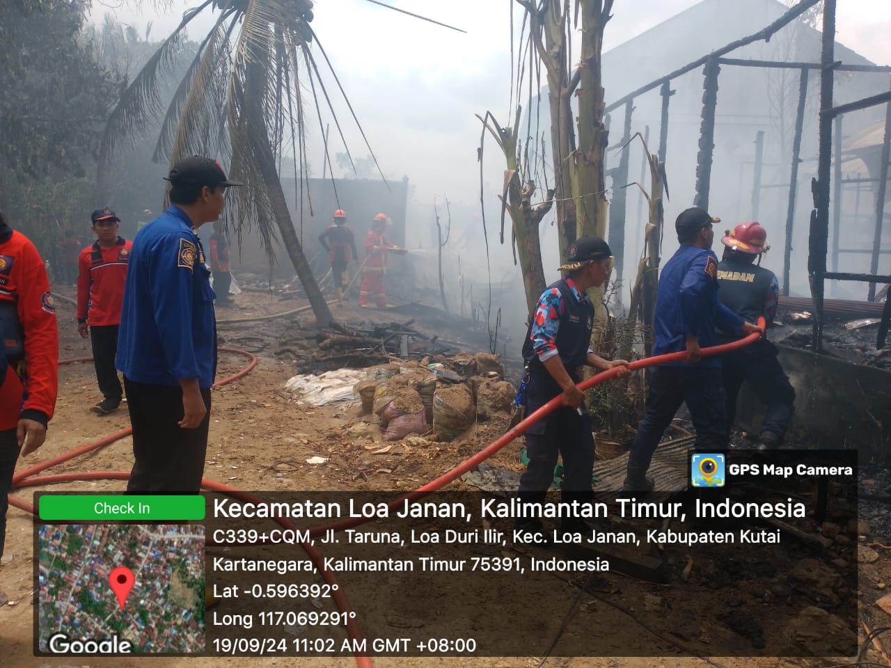 Kebakaran Terjadi di Loa Duri Ilir, Tiga Rumah dan Satu Mobil Hangus Terbakar