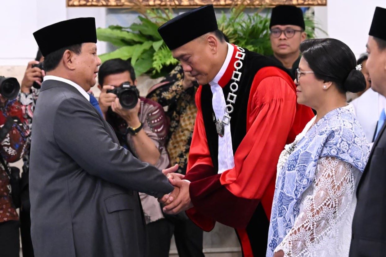 Prabowo Lantik Hakim MK Baru, Gantikan Ipar Jokowi