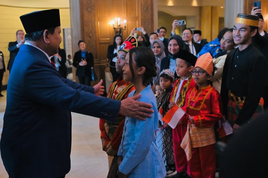 Prabowo Tanggapi Keracunan MBG: Jangan Dipolitisasi, Fokus Anak-anak Sulit Makan