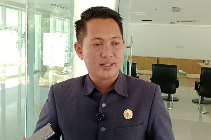 Banyak Kendaraan Dinas Pelat Luar Daerah, DPRD Mahulu Minta Pemerintah Harus Tegas