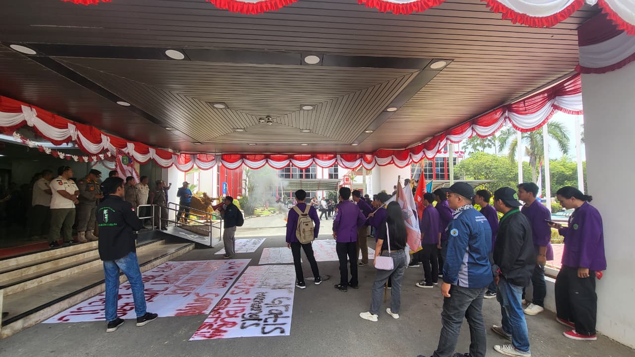 Usai Didemo Mahasiswa, Pemkab Kukar Janji Nominal Penerima Beasiswa Ditambah Rp3,4 Juta