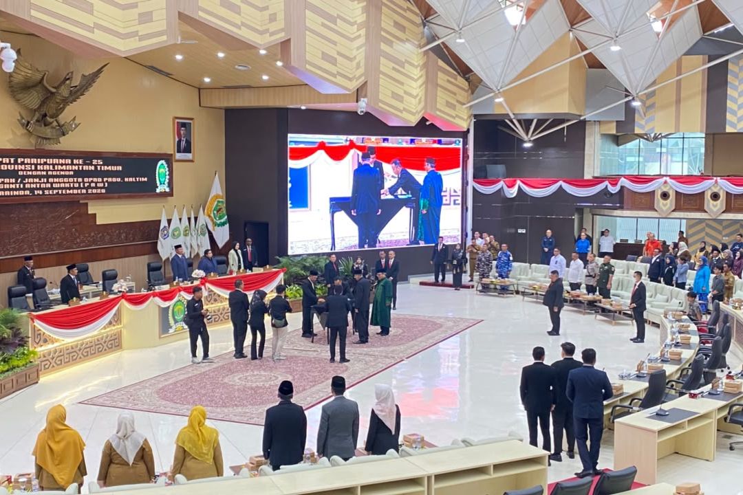 Resmi Duduk di Kursi DPRD Kaltim, ABS Ditempatkan di Komisi IV dan Bamus