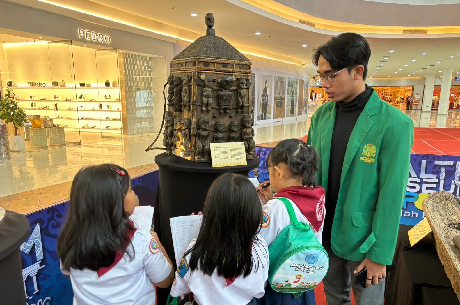 Lestarikan Kebudayaan Masyarakat Adat, BPK Hadirkan Alat-Alat Tradisional di Pameran Kaltim Museum Expo 2024