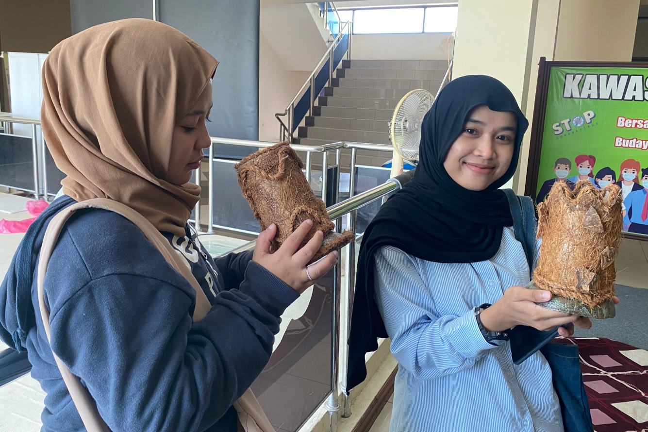 Limbah Sabut Kelapa Olahan UMKM PPU Tembus Pasar Taiwan