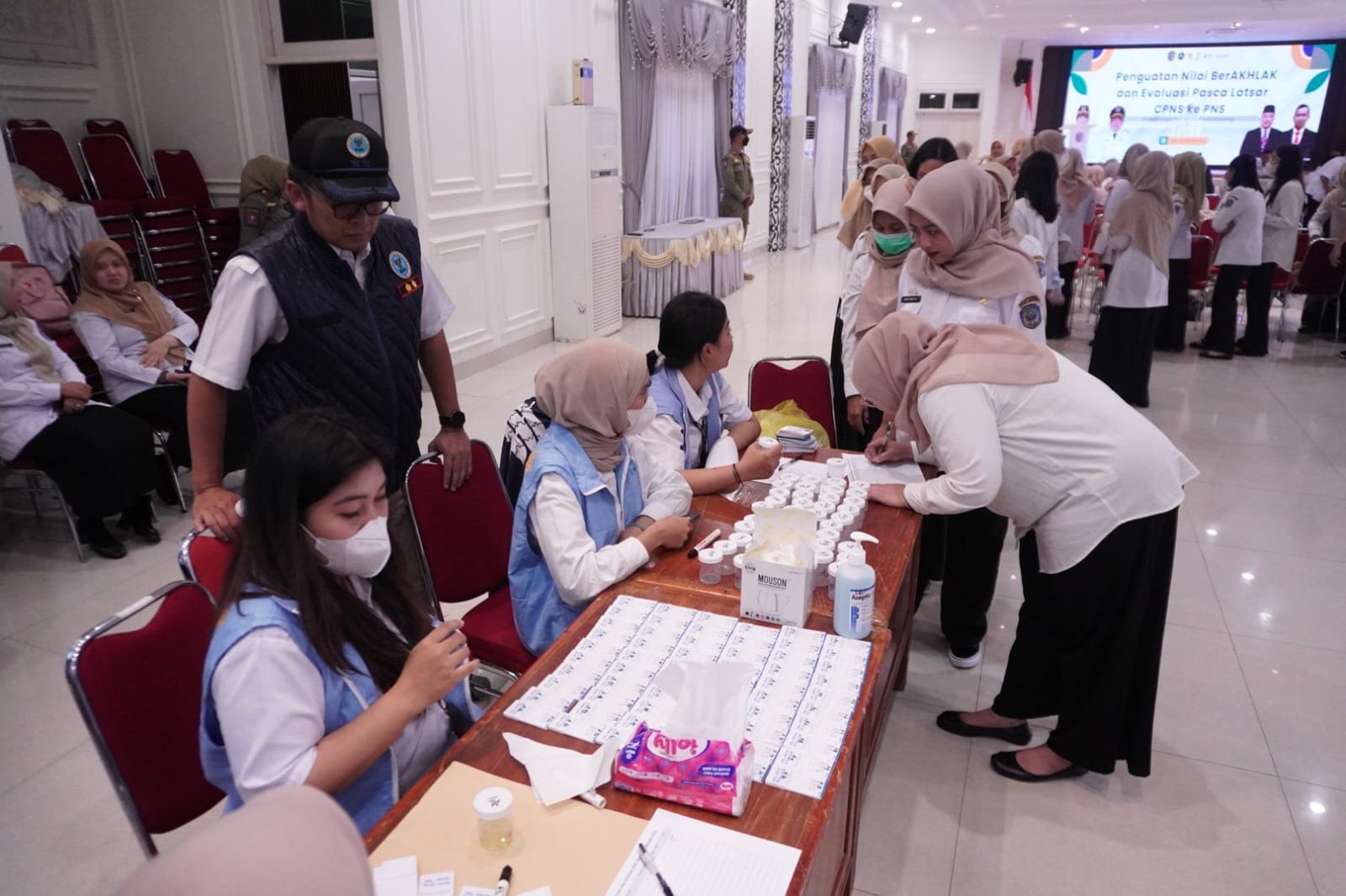 110 CPNS di Bontang Tes Urine, 1 Orang Positif Menggunakan Obat Mengandung Prekusor Narkotika