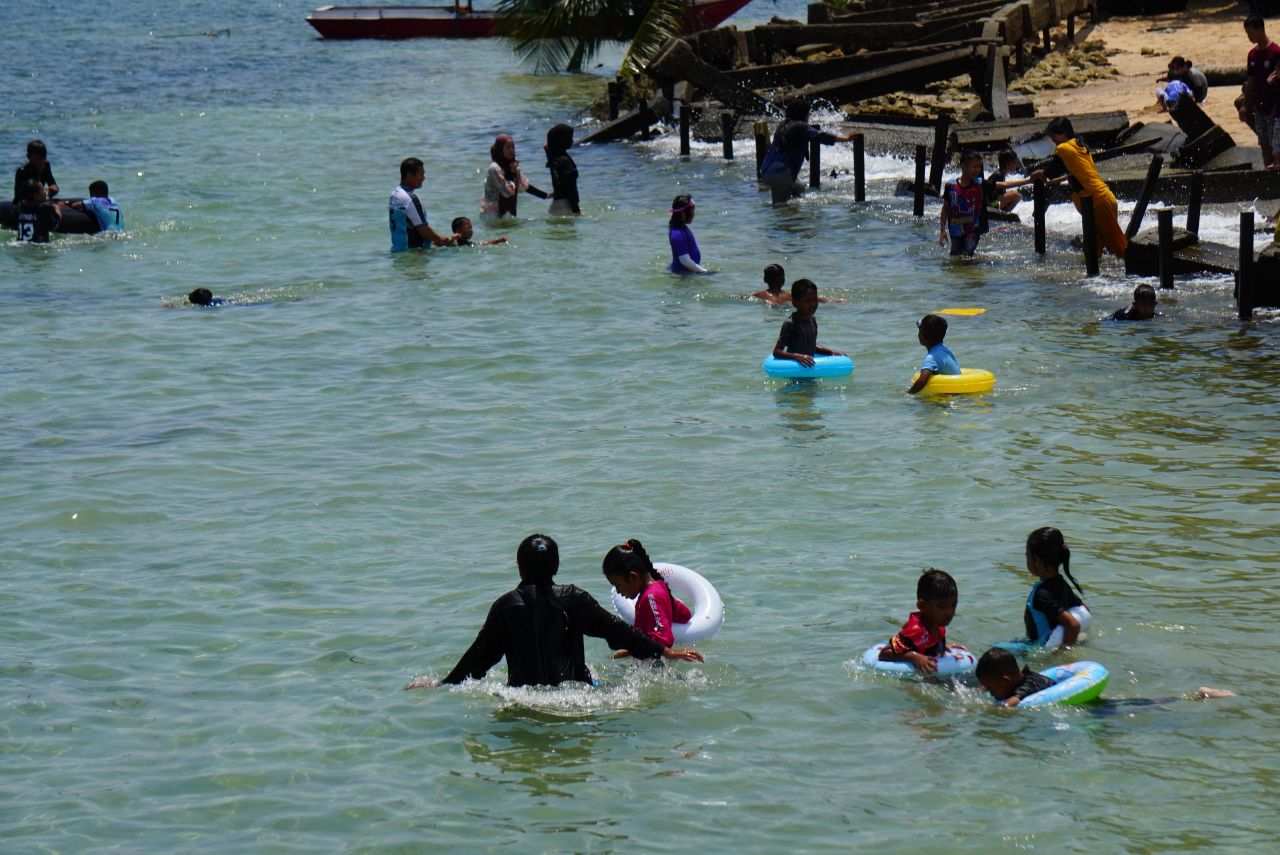 Momen Idulfitri, Beras Basah Tidak Terlalu Ramai, Pengunjung Keluhkan Mahalnya Kocek ke Sana