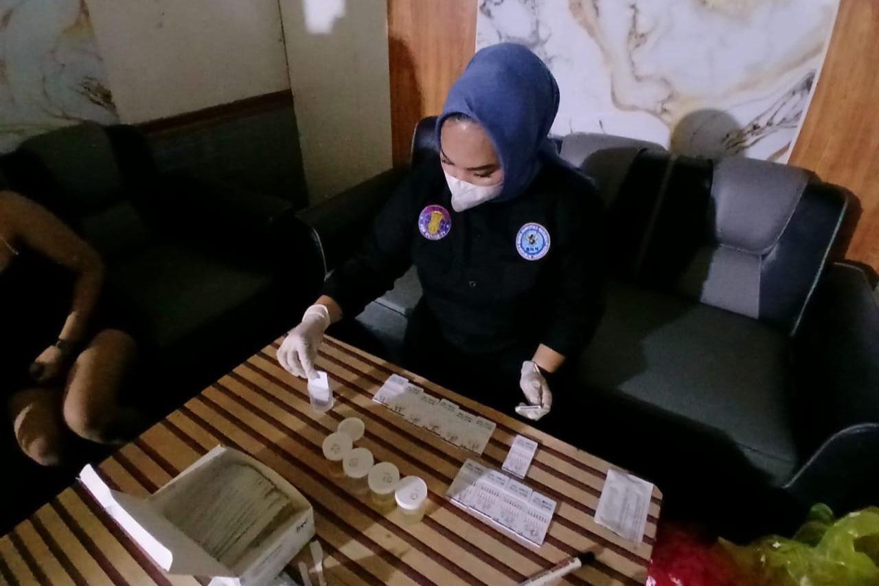 Operasi Gabungan di THM Kawasan Prakla Bontang, 11 Orang Terindikasi Konsumsi Sabu