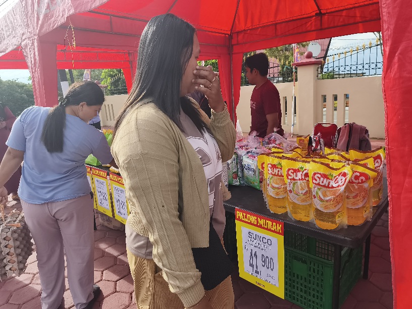 Kendalikan Inflasi, Polres Bontang Gelar Pasar Murah