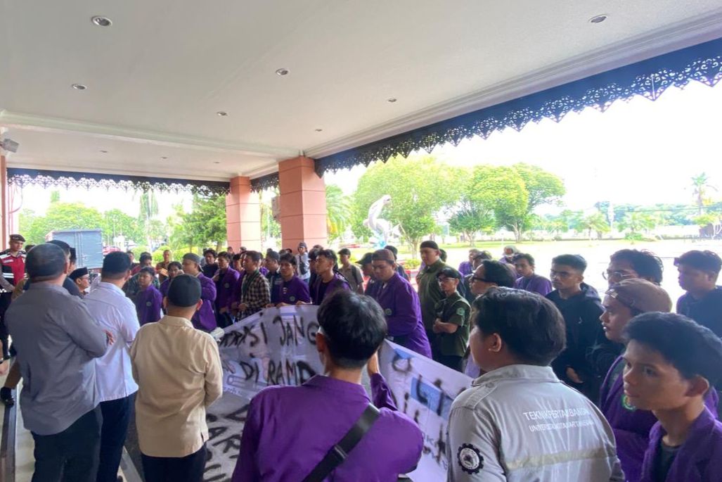 Tolak Pilkada lewat DPRD, Mahasiswa Unikarta Gelar Aksi