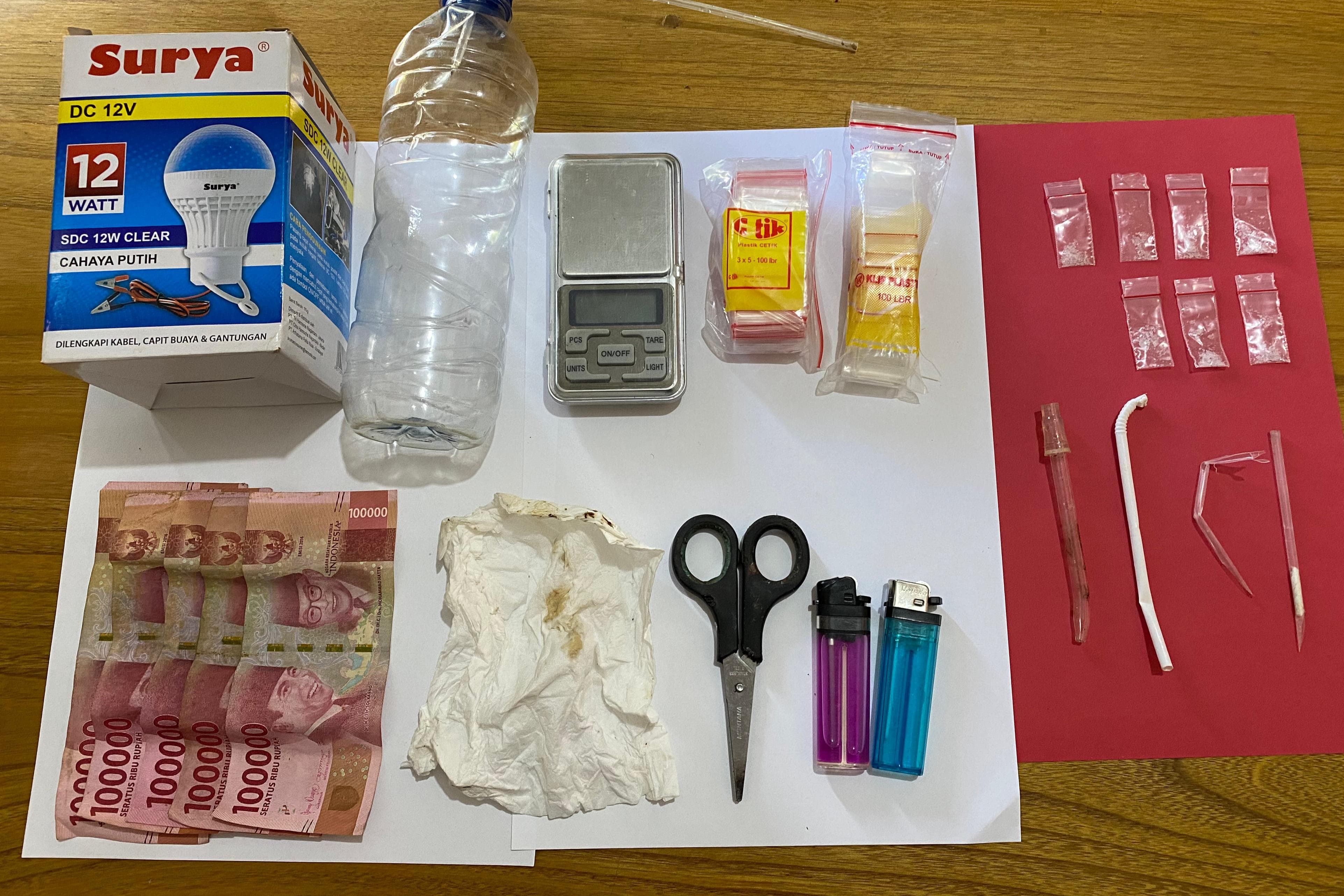 Pengedar Digerebek di Mess Perusahaan Sawit, Polisi di Kubar Sita 7 Paket Sabu