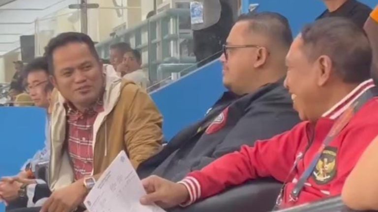 Rudy Mas'ud dan Nabil Husein Bermesraan di Laga Borneo FC, Mungkinkah Golkar dan Nasdem Berkoalisi