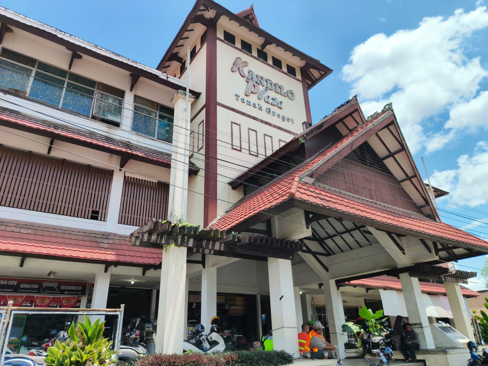 Ganti Pemimpin, Ganti Kebijakan, Alasan Pedagang Pelataran Lantai 1 Kandilo Plaza Direlokasi