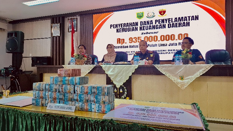 Kajari Berau Kembalikan Dana Hasil Korupsi ASN Dinkes Rp 935 Juta
