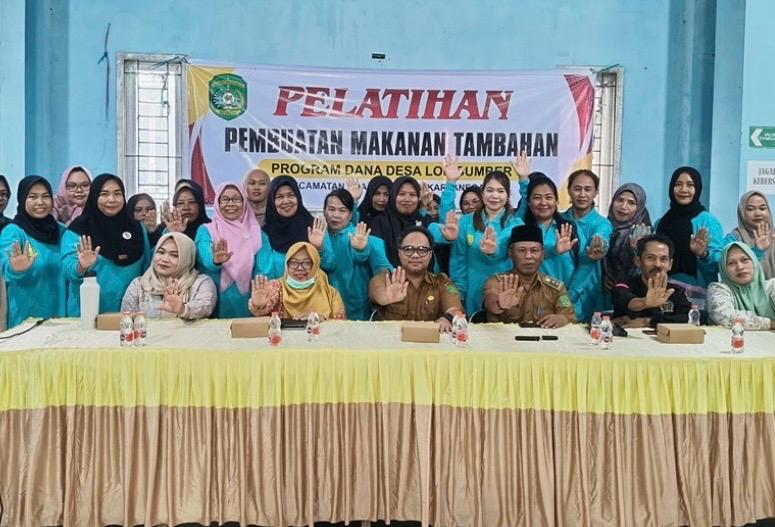 Kader Posyandu Loh Sumber Dilatih Membuat Makanan Tambahan yang Bergizi