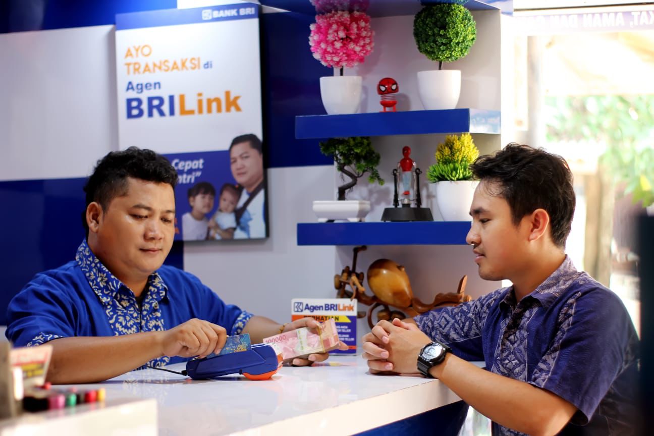 Bisnis Menjanjikan, Agen BRILink di Kecamatan Petir Kian Menjamur