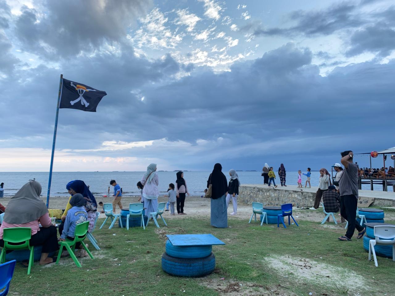 Kunjungan Wisata Naik, Usaha Kecil di Pesisir Balikpapan Ketiban Untung