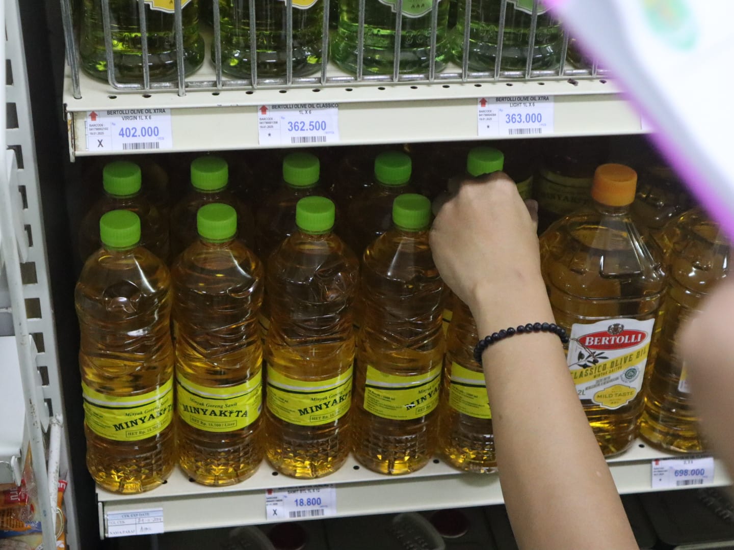 Sidak ke Lapangan Usai Terima Aduan, Disperindagkop-UKM Kaltim Pastikan MinyakKita Sesuai Takaran