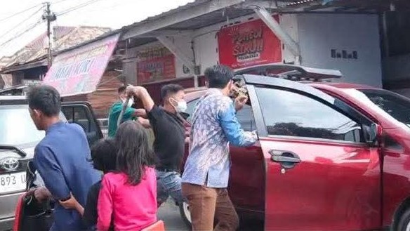 Niat Menikah Malah Masuk ICU, Pengantin Pria Dibacok saat Turun dari Mobil