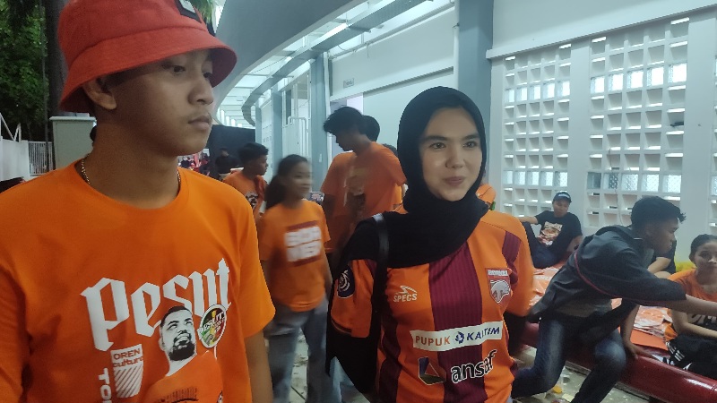 Pusamania Girang Rayakan Kemenangan Perdana Borneo FC di Stadion Segiri