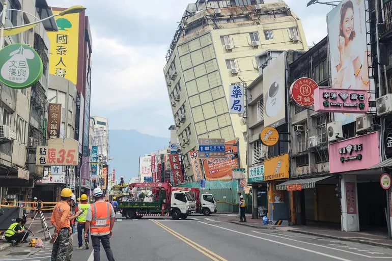 Taiwan Diguncang Gempa Susulan 6,1 SR: Bangunan Roboh, Penduduk Banyak yang Tewas 