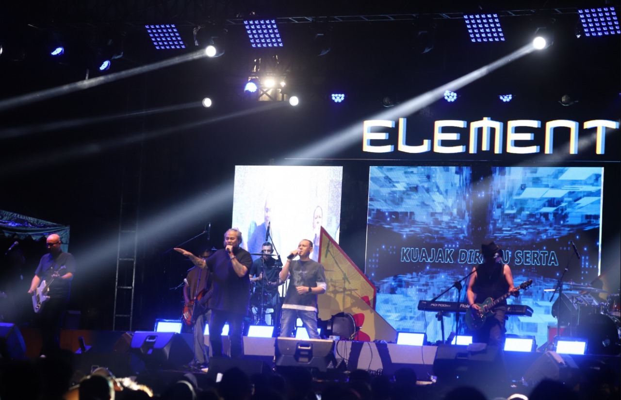 Festival Tingkiland 2025 Hipnotis Penonton, Musisi Nasional dan Lokal Saling Berpadu