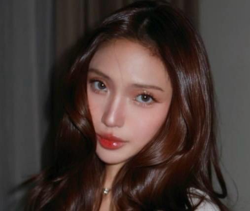 Selebgram Jule Ditangkap karena Vape Etomidate, Ini Profil dan Kontroversinya